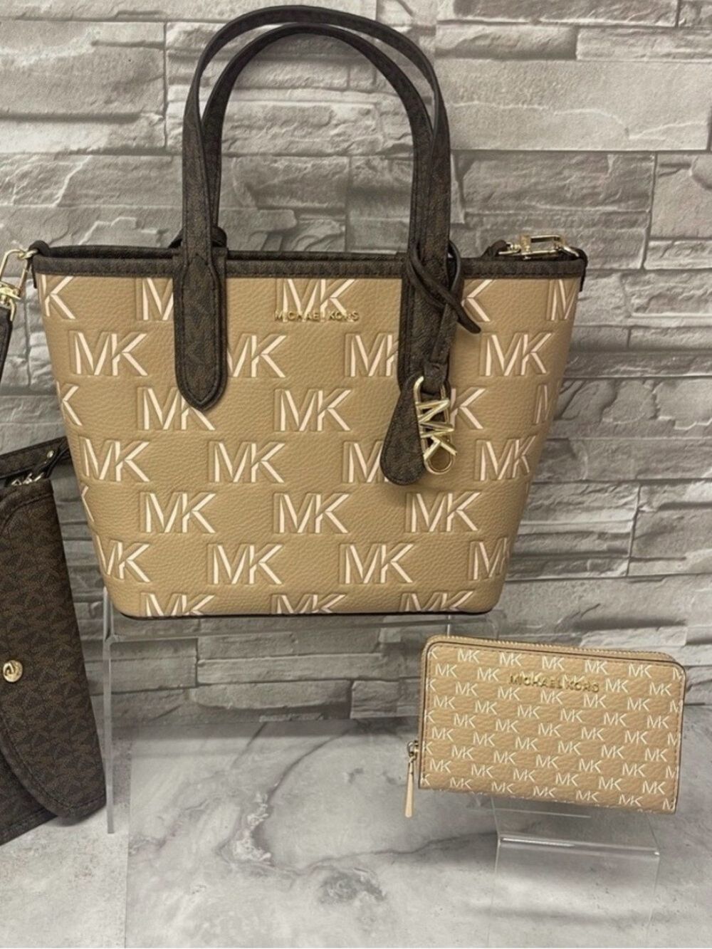 Michael Kors Eliza Small Embossed Tote & Matching Wallet Camel Brown Tan Logo - Picture 1 of 12
